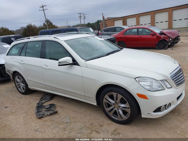 44229840 :رقم المزاد ، WDDHH8HB7BA407218 vin ، 2011 Mercedes-benz E 350 4matic مزاد بيع