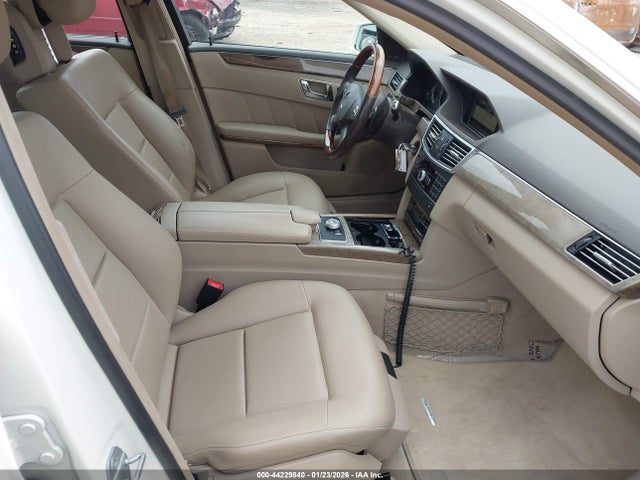 44229840 :رقم المزاد ، WDDHH8HB7BA407218 vin ، 2011 Mercedes-benz E 350 4matic مزاد بيع