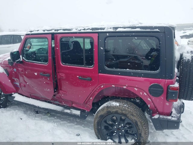 44229847 :رقم المزاد ، 1C4JJXP65MW847586 vin ، 2021 Jeep Wrangler 4xe Unlimited Sahara 4x4 مزاد بيع