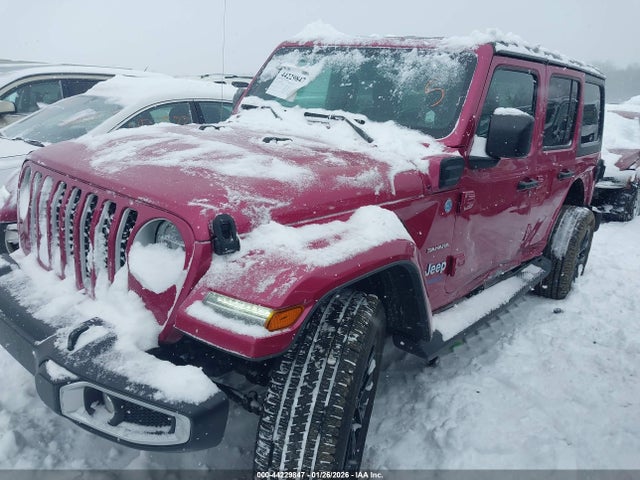 44229847 :رقم المزاد ، 1C4JJXP65MW847586 vin ، 2021 Jeep Wrangler 4xe Unlimited Sahara 4x4 مزاد بيع