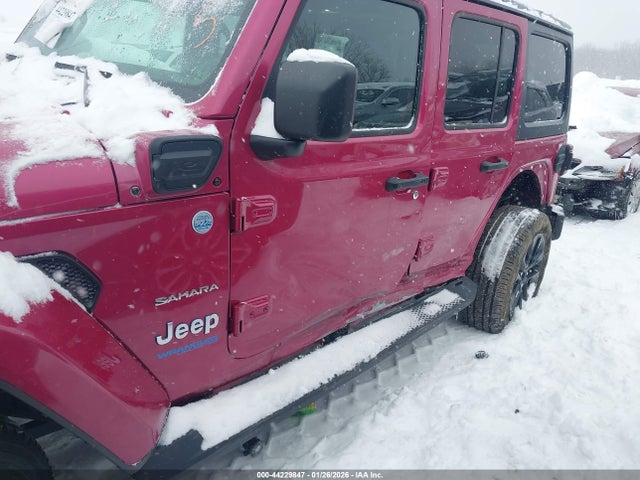 44229847 :رقم المزاد ، 1C4JJXP65MW847586 vin ، 2021 Jeep Wrangler 4xe Unlimited Sahara 4x4 مزاد بيع