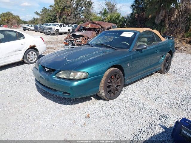 44229880 :رقم المزاد ، 1FALP444XVF155663 vin ، 1997 Ford Mustang مزاد بيع
