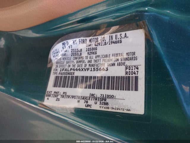 44229880 :رقم المزاد ، 1FALP444XVF155663 vin ، 1997 Ford Mustang مزاد بيع