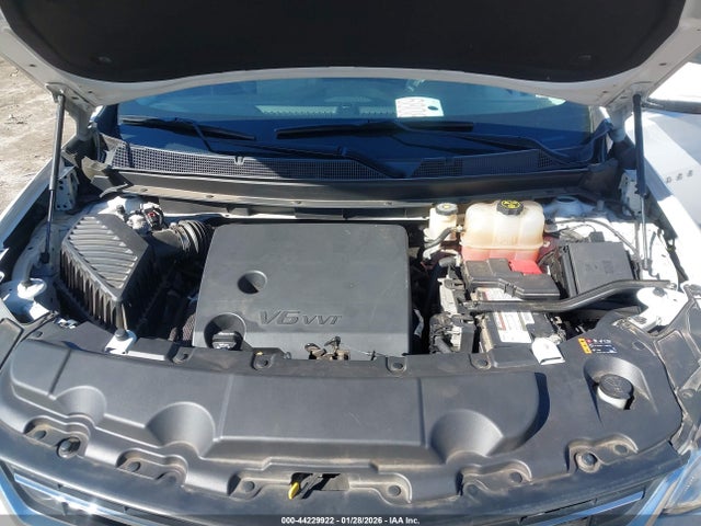 1GNERGKW3JJ282353 Chevrolet Traverse 1lt