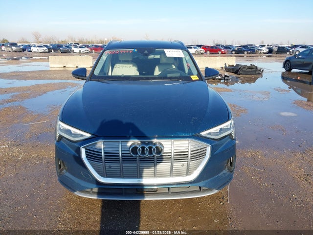 WA1VABGE4KB010161 Audi E-tron Premium Plus