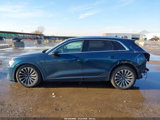 WA1VABGE4KB010161 Audi E-tron Premium Plus