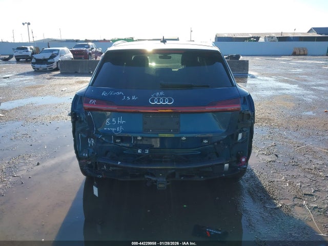 WA1VABGE4KB010161 Audi E-tron Premium Plus