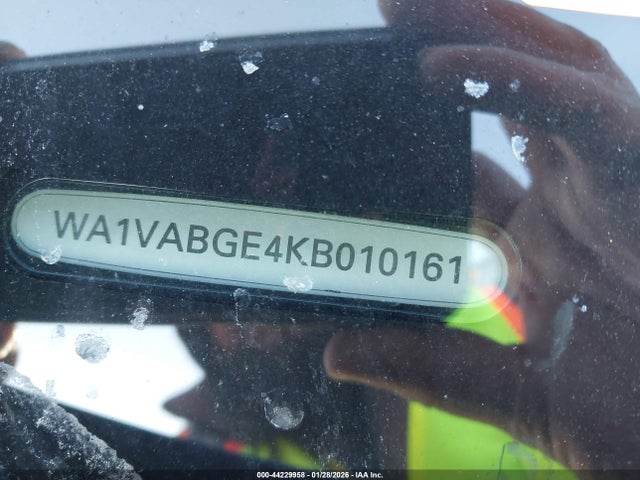WA1VABGE4KB010161 Audi E-tron Premium Plus
