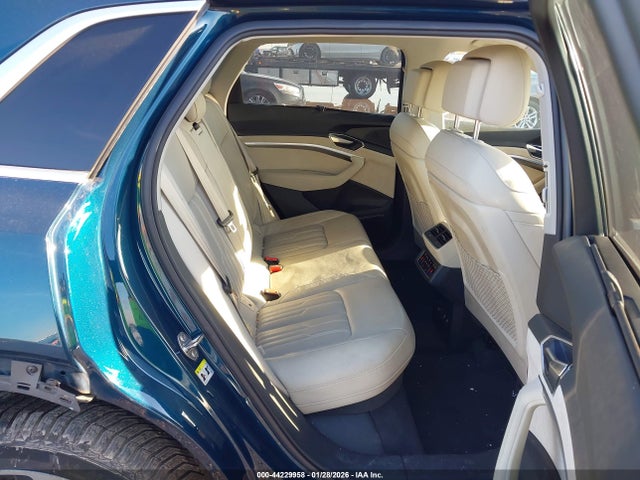2019 AUDI E-TRON WA1VABGE4KB010161 Photo 7