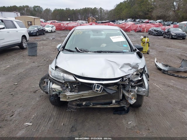 3HGGK5H49JM710138 Honda FIT LX
