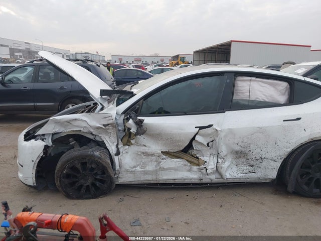 2021 TESLA MODEL Y 5YJYGDEE9MF278252 Photo 5