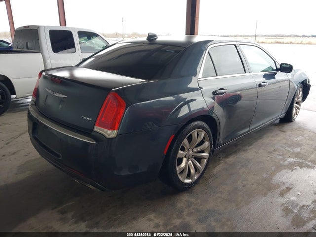 Aukcja sprzedaży 2018 Chrysler 300 Touring L, vin: 2C3CCAAG3JH274879, numer aukcji: 44230064