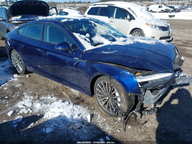 2022 AUDI A5 SPORTBACK WAUBBCF5XNA038969 Photo 0