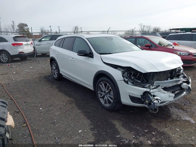 2018 VOLVO V60 CROSS COUNTRY YV440MWK5J2059162
