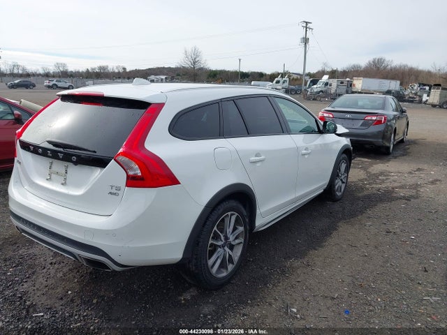 2018 VOLVO V60 CROSS COUNTRY YV440MWK5J2059162 Photo 3