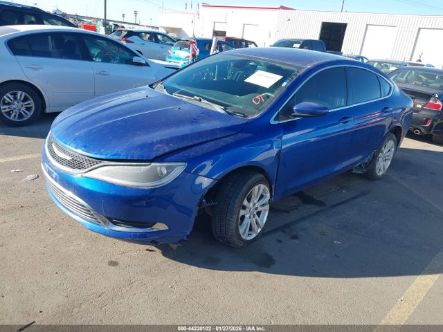 Chrysler 200 Limited 2015 1C3CCCAB3FN621352 Image 2