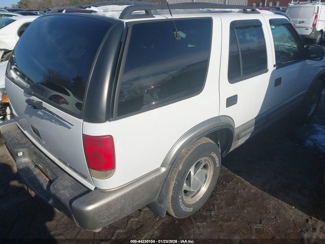 2000 CHEVROLET BLAZER 1GNDT13W5Y2374013 Photo 3