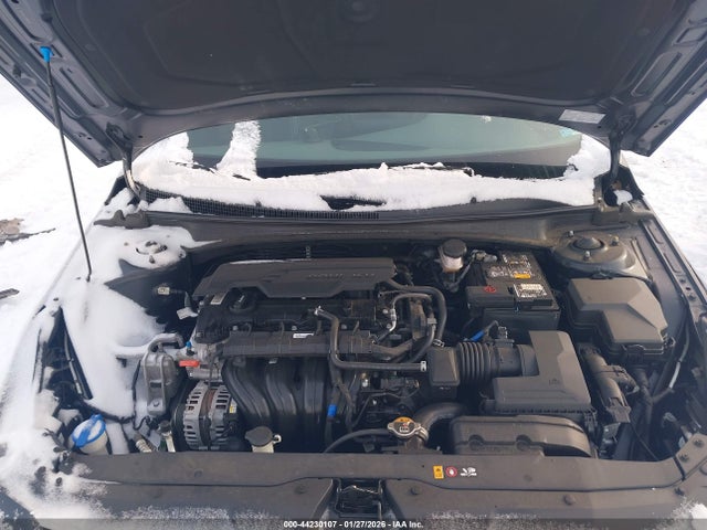 2021 HYUNDAI ELANTRA 5NPLM4AGXMH021726 Photo 9