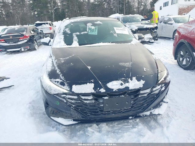 5NPLM4AGXMH021726 Hyundai ELANTRA SEL
