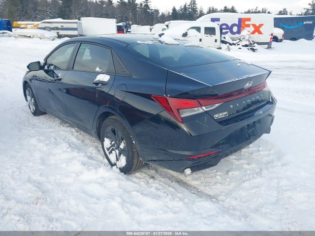 2021 HYUNDAI ELANTRA 5NPLM4AGXMH021726 Photo 2