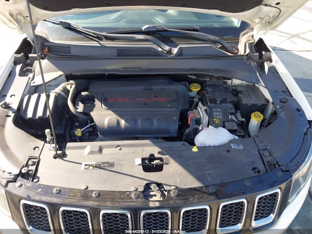 Jeep Compass Latitude Fwd 2018 3C4NJCBB0JT376768 Image 10