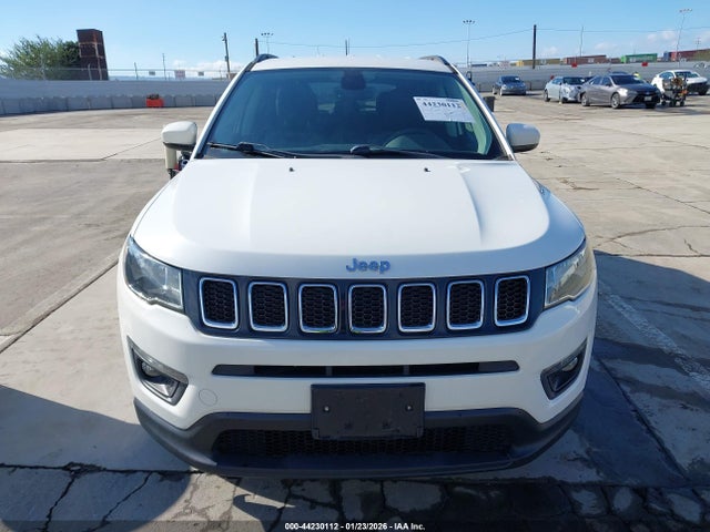 Jeep Compass Latitude Fwd 2018 3C4NJCBB0JT376768 Image 12