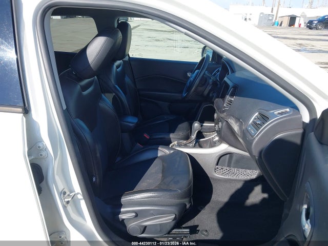 Jeep Compass Latitude Fwd 2018 3C4NJCBB0JT376768 Image 5