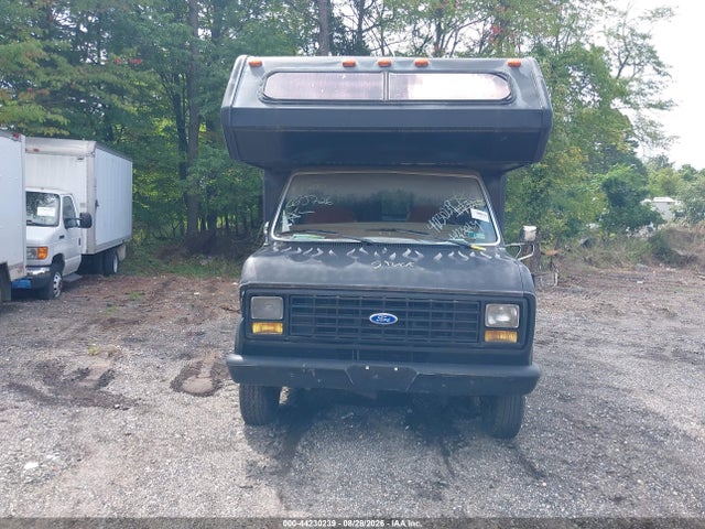 Продаж на аукціоні авто 1982 Ford Econoline E350 Cutaway Van, vin: 1FDKE30GXCHA67604, номер лоту: 44230239