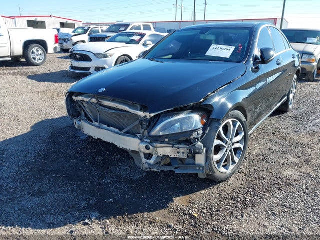 Продаж на аукціоні авто 2017 Mercedes-benz C 300 4matic, vin: 55SWF4KB4HU223717, номер лоту: 44230268