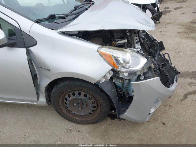 JTDKDTB35F1097866 Toyota Prius C One