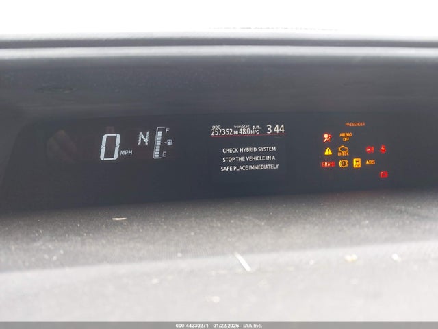 JTDKDTB35F1097866 Toyota Prius C One