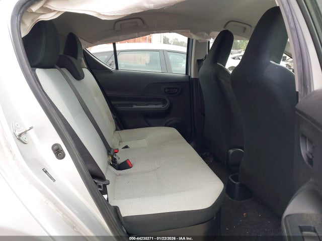 JTDKDTB35F1097866 Toyota Prius C One