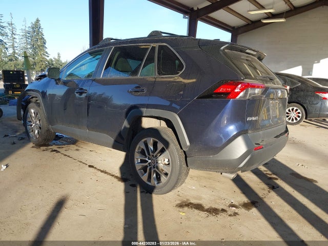 Toyota Rav4 Xle Premium 2021 2T3A1RFV3MW234837 Image 3