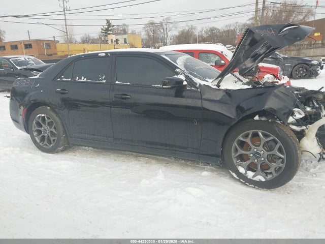 Aukcja sprzedaży 2015 Chrysler 300 300s, vin: 2C3CCAGG8FH899499, numer aukcji: 44230300