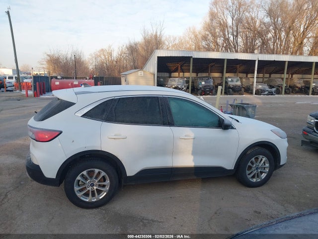 Продаж на аукціоні авто 2022 Ford Escape Se, vin: 1FMCU9G68NUB12640, номер лоту: 44230306