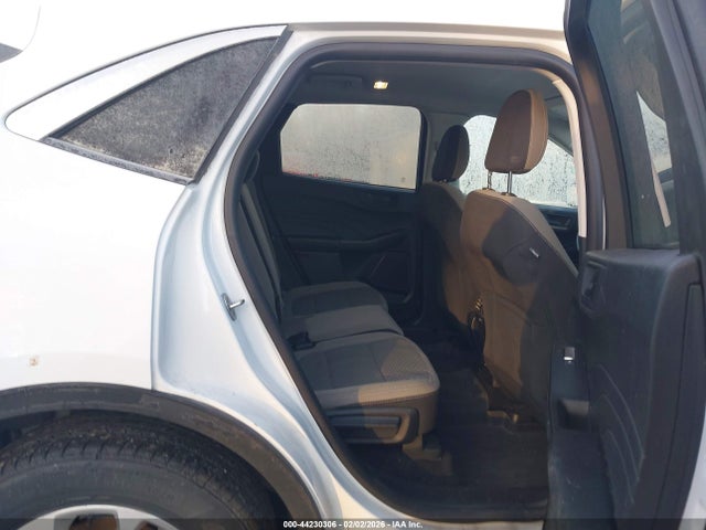 Продаж на аукціоні авто 2022 Ford Escape Se, vin: 1FMCU9G68NUB12640, номер лоту: 44230306