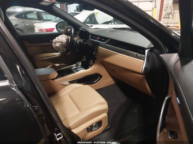 2022 JAGUAR F-PACE SADCJ2EXXNA701582 Photo 4