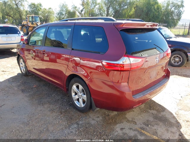 5TDKZ3DC4HS873778 Toyota Sienna Le 8 Passenger