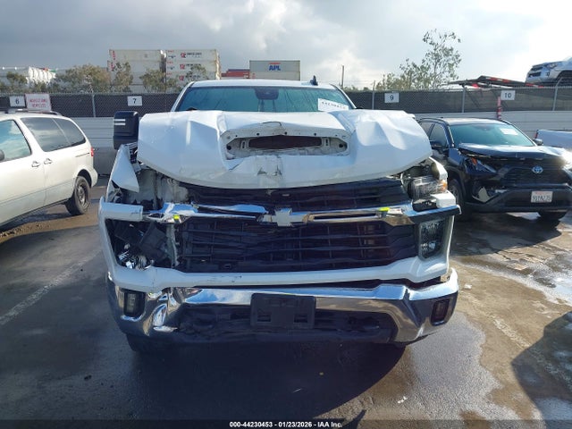 2GC4YNE74R1160834 Chevrolet Silverado 2500hd 4wd Standard Bed Lt