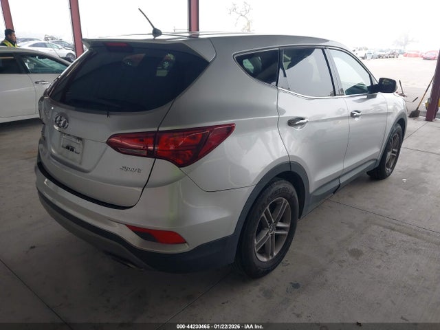 5XYZT3LB1JG568962 Hyundai Santa Fe Sport 2.4l