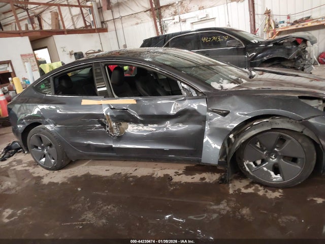 Продажа на аукционе авто 2023 Tesla Model 3 Long Range Dual Motor All-wheel Drive, vin: 5YJ3E1EBXPF630988, номер лота: 44230474