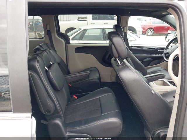 2C4RDGCG8KR564047 Dodge Grand Caravan Sxt