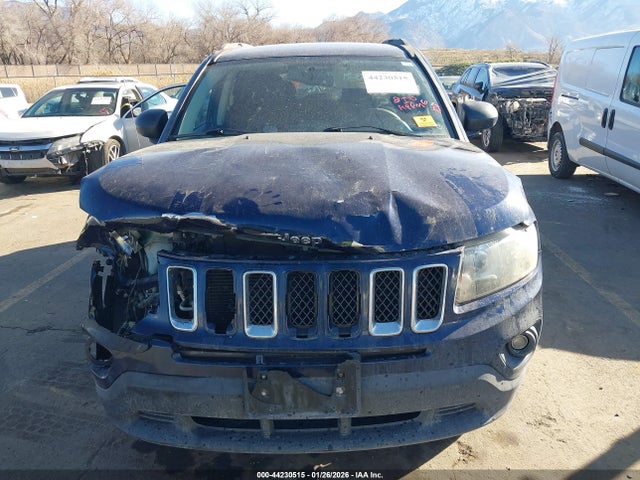 1C4NJDBB0GD637868 Jeep Compass Sport