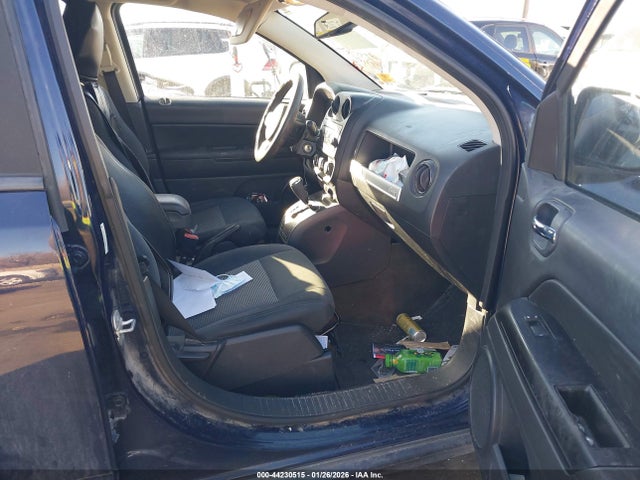 1C4NJDBB0GD637868 Jeep Compass Sport