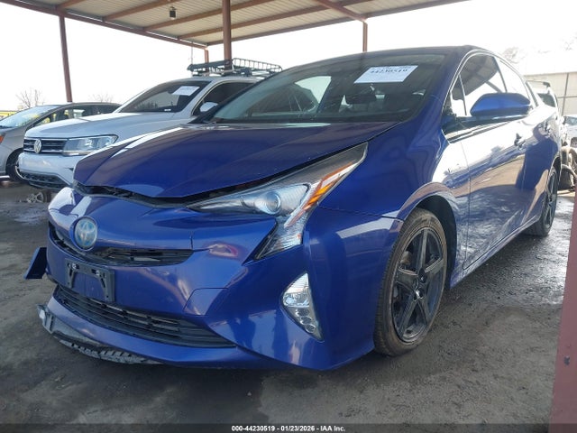 JTDKARFU0G3521393 Toyota Prius Three Touring