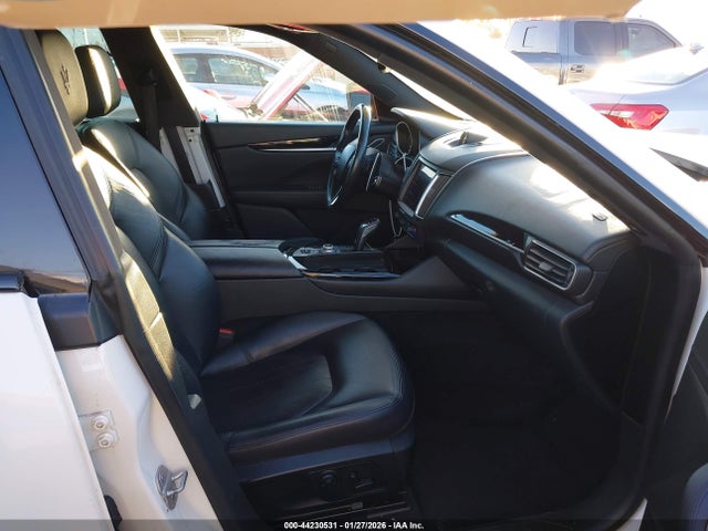 2020 Maserati Levante S მანქანა იყიდება აუქციონზე, vin: ZN661YUA4LX344742, აუქციონის ნომერი: 44230531