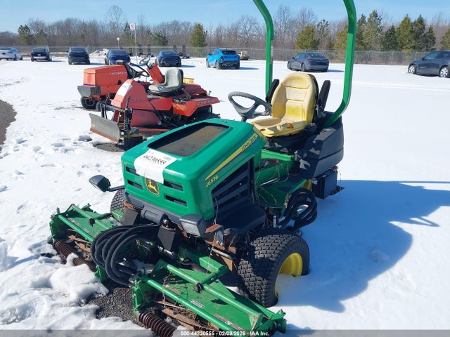 2010 John Deere Trim Mower მანქანა იყიდება აუქციონზე, vin: TC2653T020117, აუქციონის ნომერი: 44230555