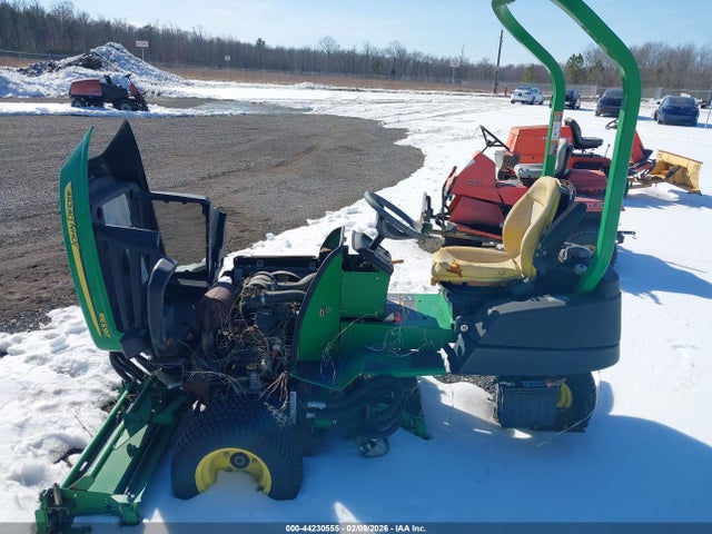 2010 John Deere Trim Mower მანქანა იყიდება აუქციონზე, vin: TC2653T020117, აუქციონის ნომერი: 44230555