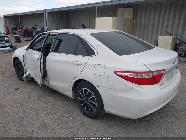 4T1BF1FK9HU371079 Toyota CAMRY LE