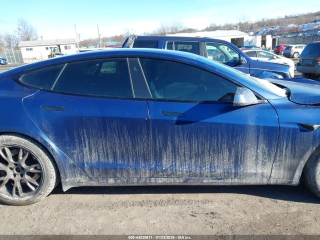 44230611 :رقم المزاد ، 5YJSA1E59NF467636 vin ، 2022 Tesla Model S Dual Motor All-wheel Drive مزاد بيع